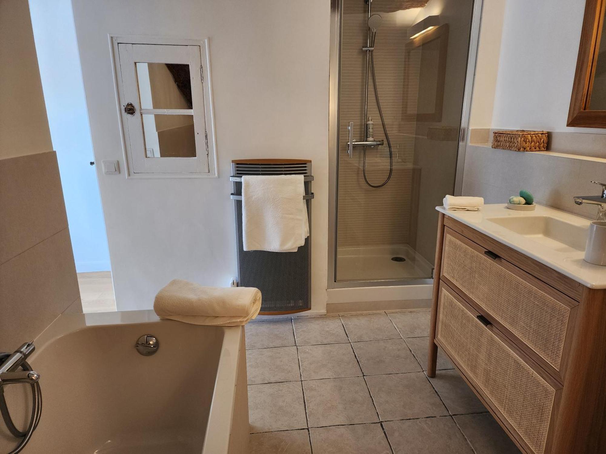 La Belle Histoire Bed & Breakfast Claviers Екстериор снимка